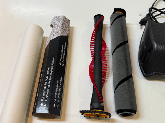 Miele Ladegerät mit Li-Ion Akku für Triflex HX2 Pro | Noch mit 2 Bürstenwalze | Zustand: Sehr Gut – Bild 3