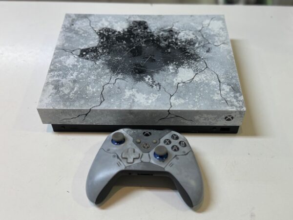 Xbox One X Gears 5 Limited Edition 1TB  | Mit 1 Controller  |  Strom Kabel  |  HDMI  | Zustand: Sehr Gut | Farbe: blau – Bild 2