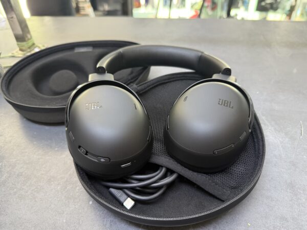 JBL Tour One M3 Over-Ear-Kopfhörer,Black | HÜLLE GRAU. | Zustand: Sehr Gut