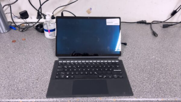 Asus Vivobook T3300K | Pentium Silver N6000 |  4GB RAM |  Windows 10 Home |  T3300K Soft Keyboard | Zustand: Sehr Gut – Bild 2