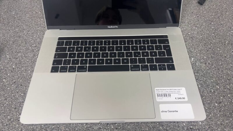 Apple Macbook Pro (2017) | i7 2 |9GHz |  16GB RAM |  512Gb SSD |  Linker Lautsprecher Defekt |  Akku schwach |  Ohne Betriebsystem | Zustand: Schlecht – Bild 2
