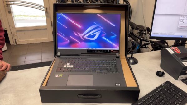 Asus G713ic-hx041w  | Rayzen 7-4800 | 16GB RAM | 512GB SSD | RTX 3050.mit Originalverpackung mit org. Rechnung vom 09.11.2023 | 151009 | Zustand: Sehr Gut