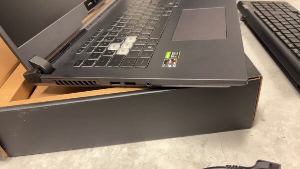 Asus G713ic-hx041w  | Rayzen 7-4800 | 16GB RAM | 512GB SSD | RTX 3050.mit Originalverpackung mit org. Rechnung vom 09.11.2023 | 151009 | Zustand: Sehr Gut – Bild 4