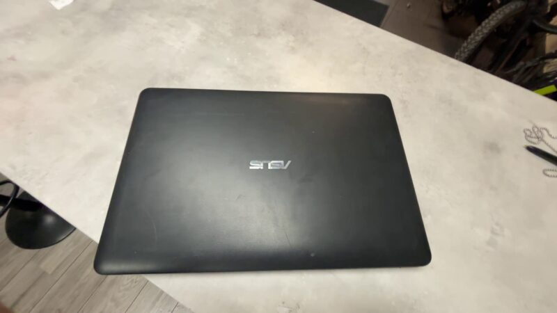 Asus R752L | i3 5005U |  8GB RAM |  1TB HDD |  Windows 10 | Zustand: Gut – Bild 4