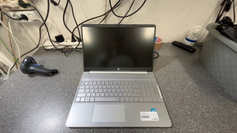 Hp Notebook | Celeron N4500  |  4GB RAM  |  128 GB SSD |  Windows 10 |  Ladegerät | Zustand: Sehr Gut