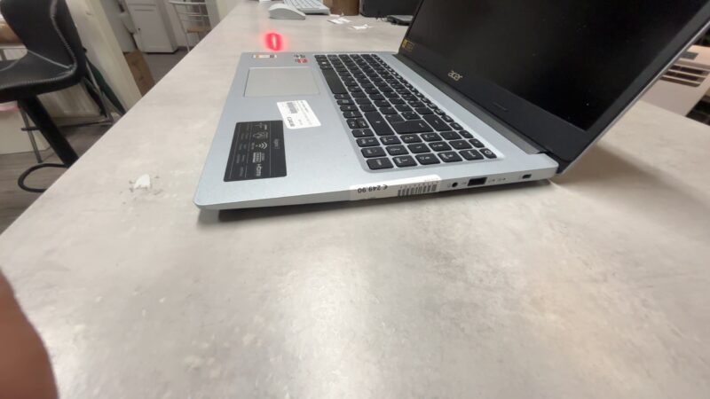 Acer Aspire 3 A315-43 N18Q13 | Ryzen 5 5500U |  8GB RAM |  512GB SSD |  Windows 10 Home  | Zustand: Sehr Gut – Bild 2