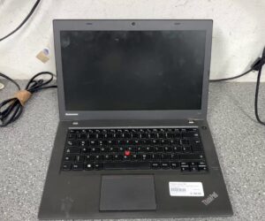 Lenovo Thinkpad T440 | i5-4300U |  8GB RAM |  128GB SSD |  Windows 10 |  Ladegerät | Zustand: Gut
