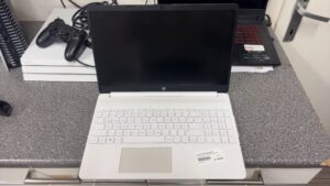 Hp 15s-eq1924ng | AMD 3020e |  4GB RAM |  128GB SSD |  Windows 10 | Zustand: Sehr Gut
