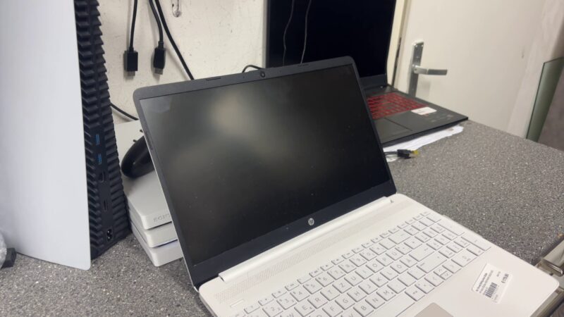 Hp 15s-eq1924ng | AMD 3020e |  4GB RAM |  128GB SSD |  Windows 10 | Zustand: Sehr Gut – Bild 3