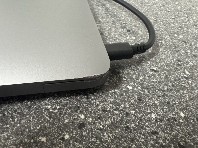 Macbook Air 2019 A2179 | i5 1 |6 Ghz |  8GB RAM |  512GB SSD |  Ladegerät |  Zyklen 57 | Zustand: Sehr Gut – Bild 4