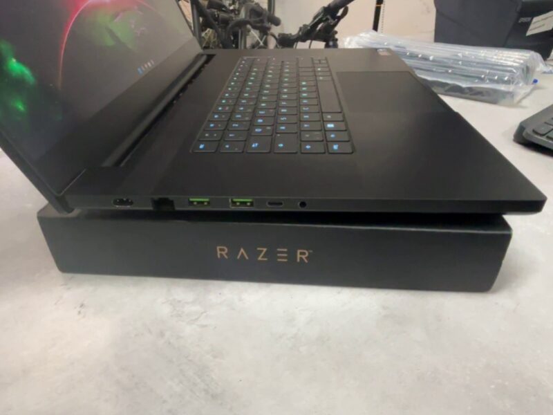 Razer Blade 17 Early 2022 Model:RZ09  | 12the Gen Intel Core i9-12900H |  32GB RAM |  ITB SSD |  RTX 3080TI 16GB |  Windows 11. mit Originalverpackung+Ladegerät | Zustand: Gut – Bild 4