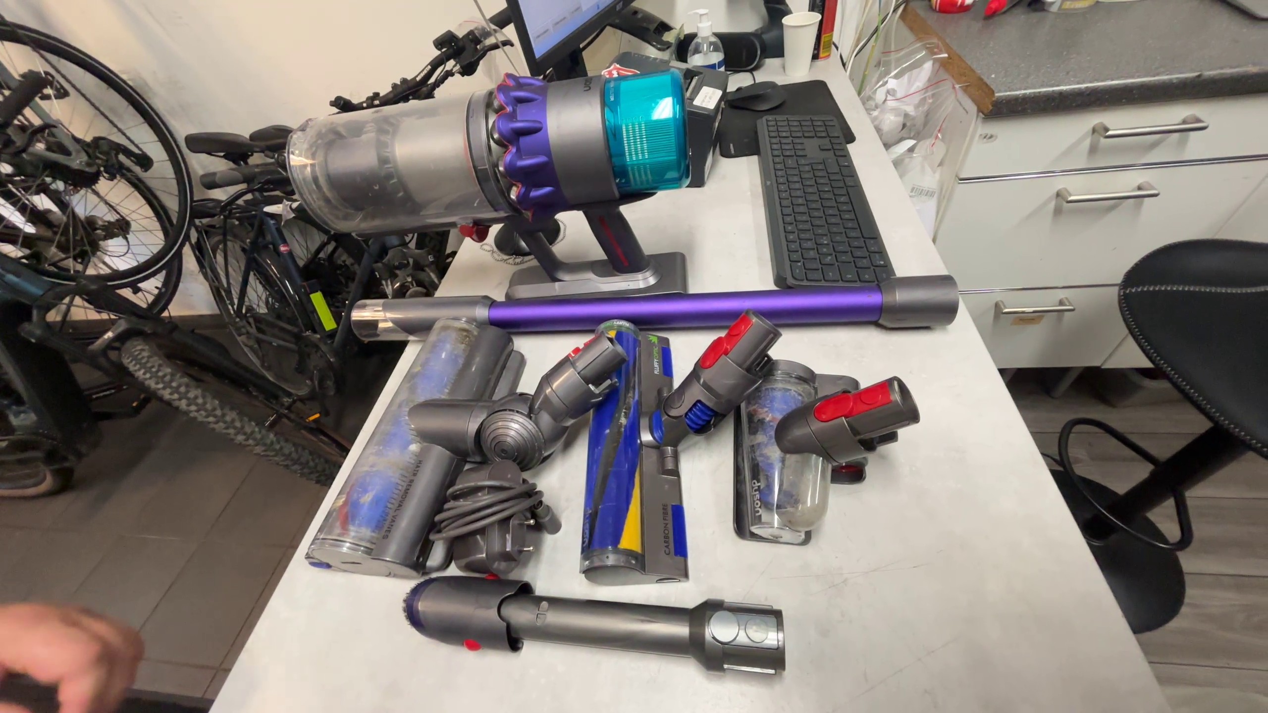 Dyson Gen5 Detect | Mit alle zubehör – Bild 2
