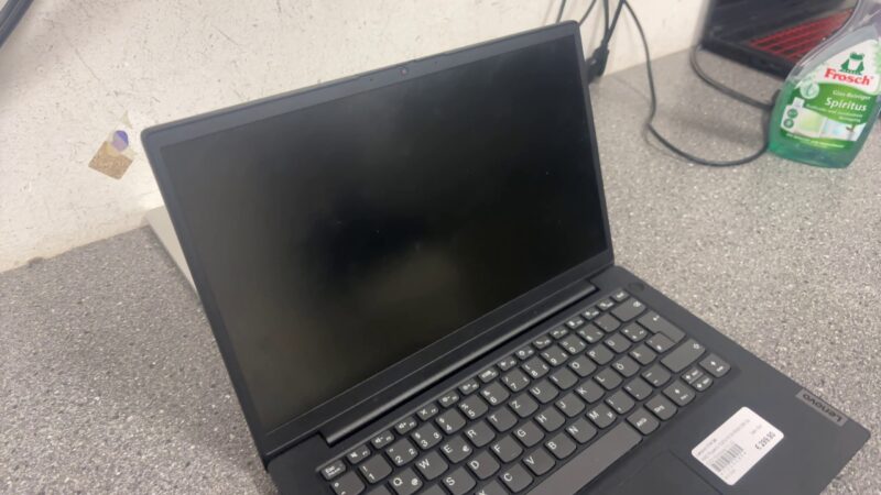 Lenovo V14 G4 | AMD Ryzen3 7320U |  8GB RAM |  256GB SSD |  Windows 11 |  Ladegerät | Zustand: Sehr Gut – Bild 3