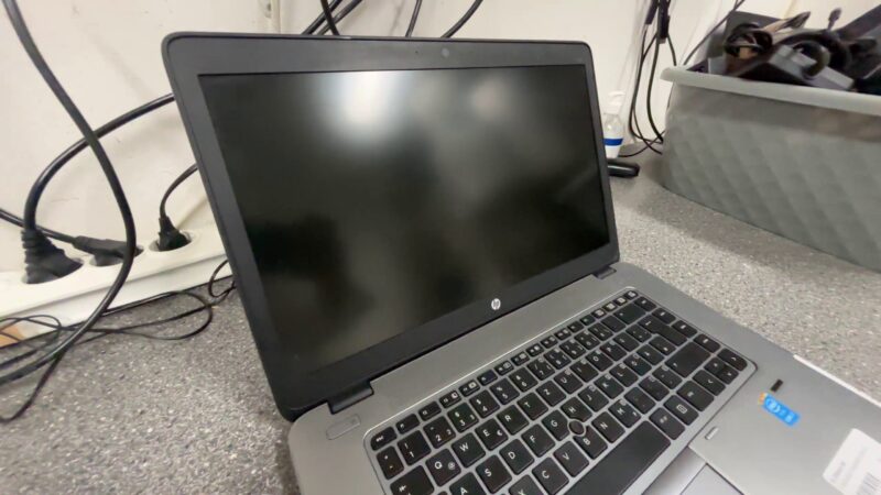 Hp Elitebook 850 | i7-5600U | 8GB RAM | 256GB SSD | Ladegerät | Zustand: Gut – Bild 3