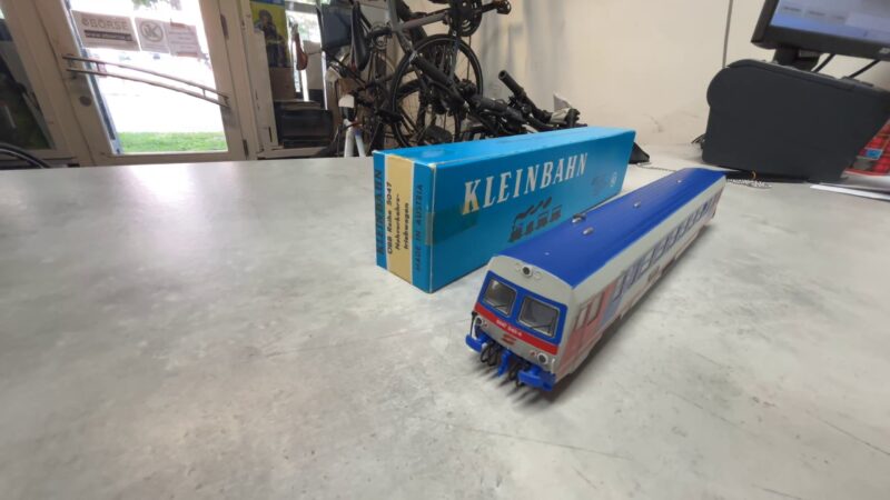 Kleinbahn H0 Br. 5047 008-7 Triebwagen der ÖBB | mit Originalverpackung | Zustand: Wie Neu – Bild 2