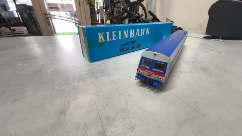 Kleinbahn H0 Br. 5047 008-7 Triebwagen der ÖBB | mit Originalverpackung | Zustand: Wie Neu – Bild 4