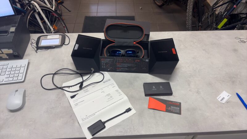 Viture Pro Xr Glasses | mit Originalverpackung |  Adapter für Handy | mit org. Rechnung vom 08.08.2024 | Zustand: Gut