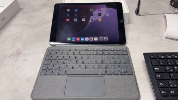 ipad 9. gen 64gb  | mit Originalverpackung+Tastatur | Zustand: Sehr Gut