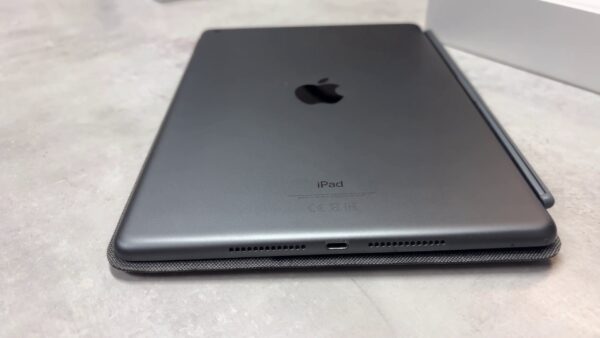 ipad 9. gen 64gb  | mit Originalverpackung+Tastatur | Zustand: Sehr Gut – Bild 2