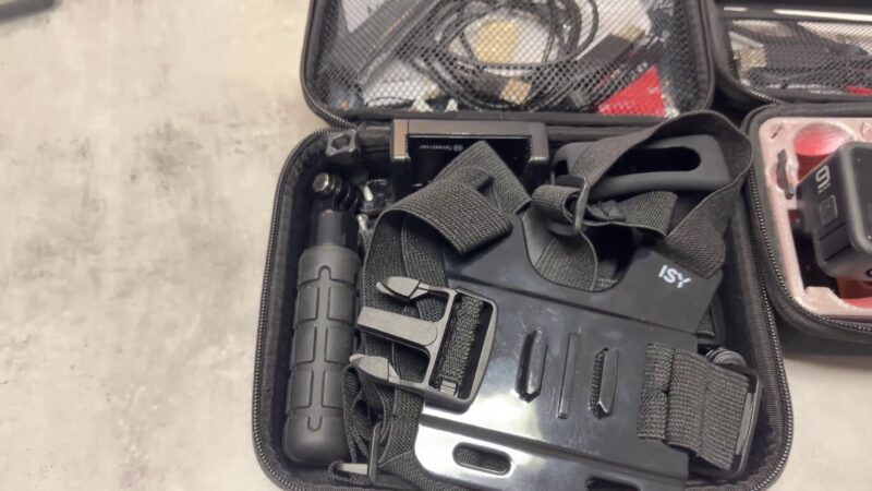 GoPro HERO9 Black | mit Originalverpackung+Zubehöre  | 7xAKKU +Ladestation  | Fernbedienung  | Kabel  | Zustand: Gut – Bild 6