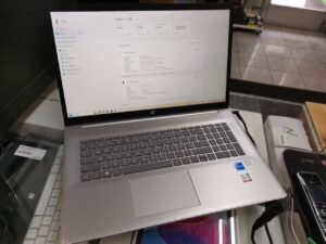 HP 13th Intel Core i5-1335U 1.30 Ghz | 16.0 GB 128 GB SSD  | 1  TB HDD Windows 11 Home | Zustand: Sehr Gut