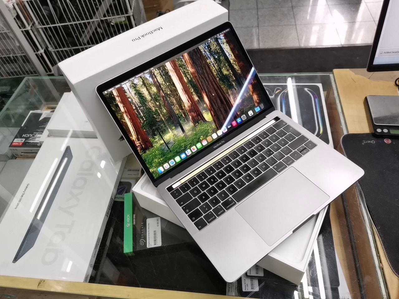 Macbook Pro I5 (13″, 2019, Zwei Thunderbolt 3-anschlüsse) | 8 GB Ram ...