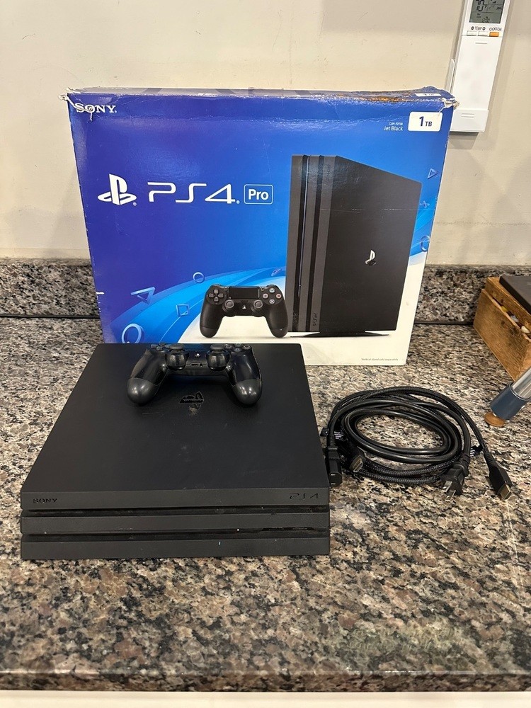 Sony PS4 PRO 1TB | mit Originalverpackung | Zustand: Wie Neu | Farbe: schwarz – Bild 2
