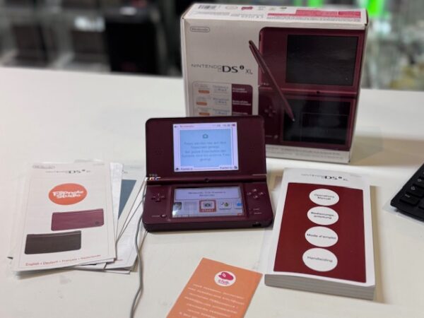 Nintendo Dsi Xl - Konsole, Bordeauxrot | Mit Verpackung  |  Ladegerät  |  Anleitung    | Zustand: Gut