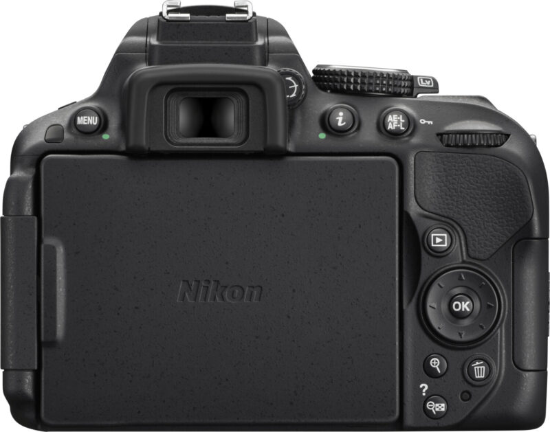 Nikon D5300 mit Objektiv AF18-55mm 1:3,5-5,6GII | Ladegerät | Zustand: Sehr Gut – Bild 2