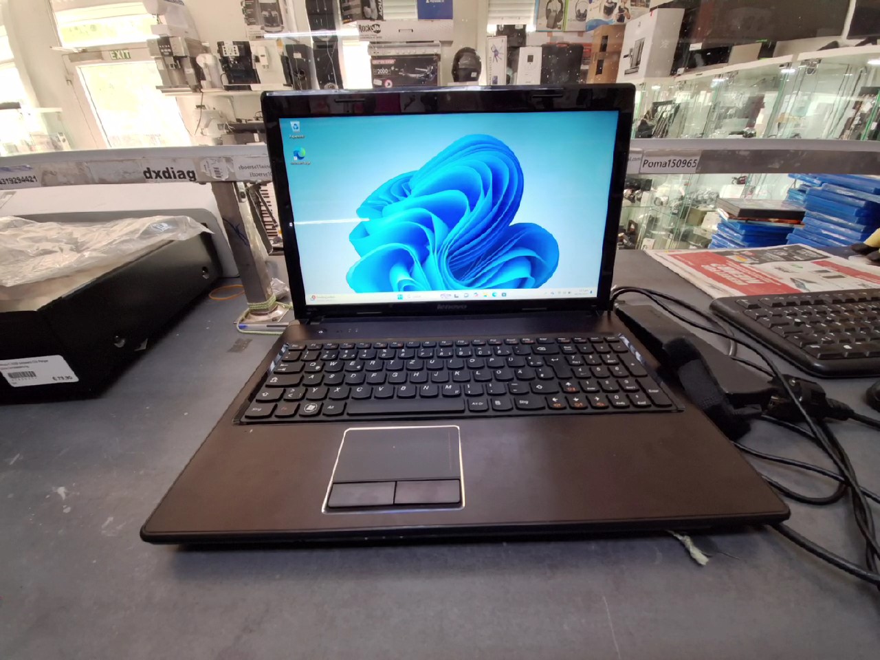 Lenovo G570 | i5-2450M | 8Gb Ram | 256Gb SSD | 500gb HDD | Ladegerät | Zustand: Sehr Gut