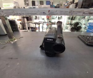 Sony Ccd-tr330e Pal Handycam Video 8 | Umschalter Power fehlt | ohne Garantie | Zustand: Schlecht