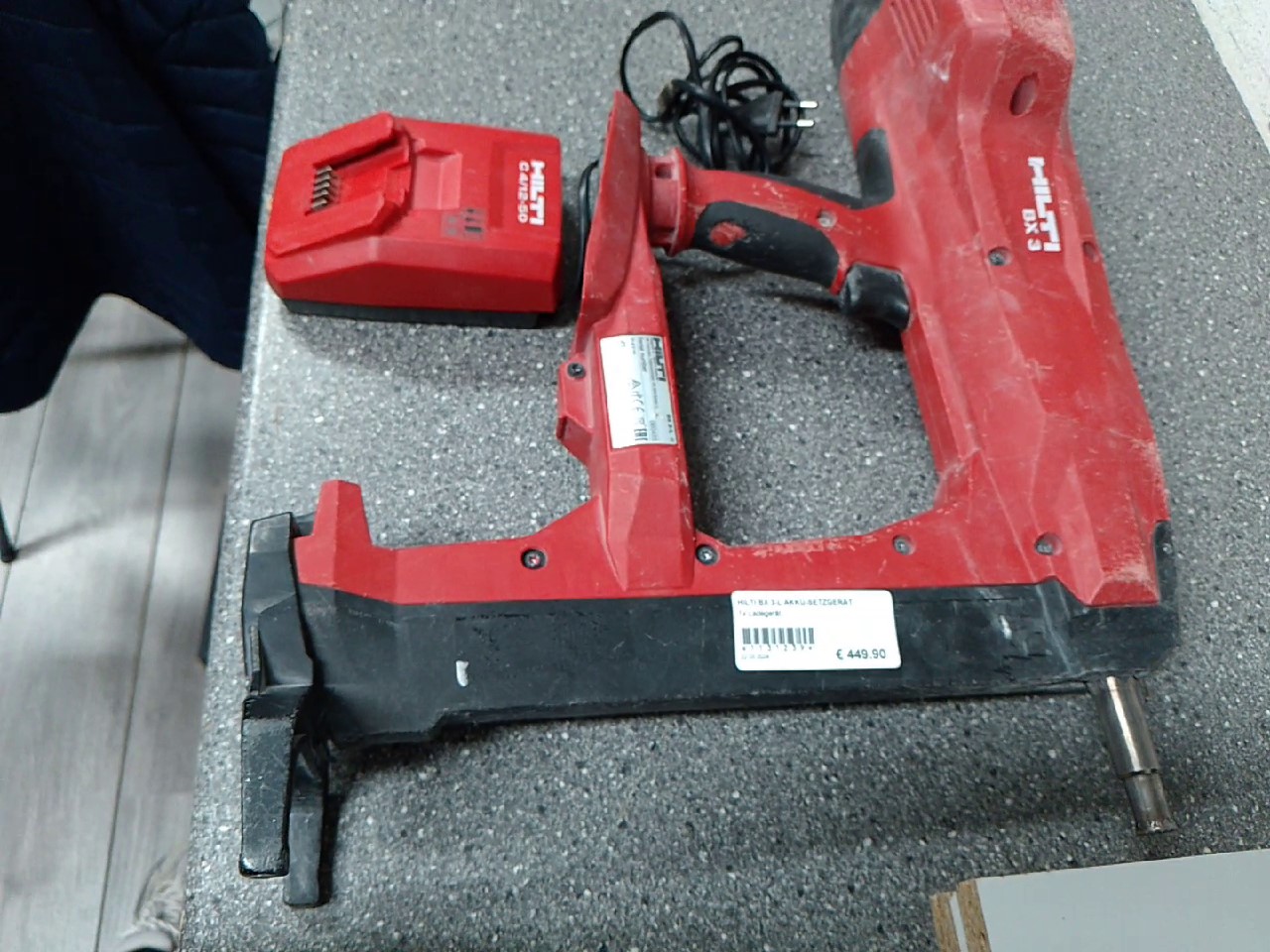 HILTI BX 3-L Akku-Setzgerät, Direktbefestiger Nagler inkl. Ladegerät C 4,12-50 Gebraucht. | Zustand: In Ordnung – Bild 3
