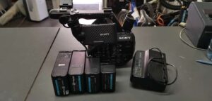 Sony PXW-FS5 4K Super 35mm XDCAM, Camcorder + 3 Akkus, E-Mount | Zustand: Gut