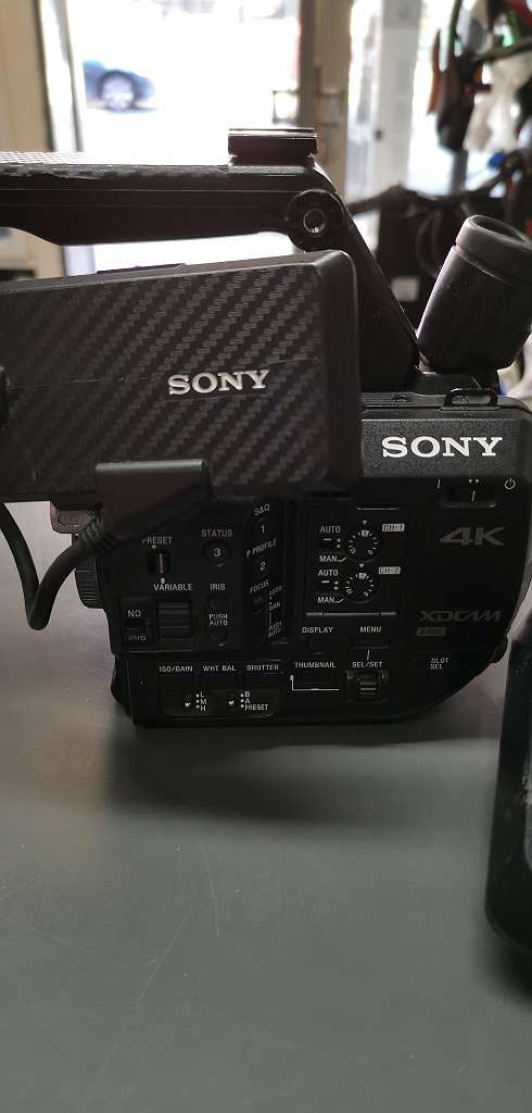 Sony PXW-FS5 4K Super 35mm XDCAM, Camcorder + 3 Akkus, E-Mount | Zustand: Gut – Bild 4