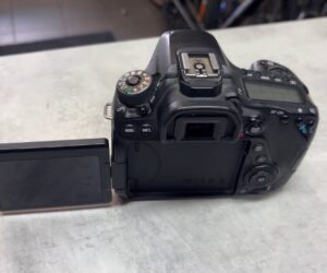 Canon EOS 80D DSLR-Kamera, 24.2 MP, Body, Zustand: Gut