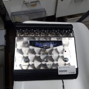 Hughes & Kettner Tubeman, 3-Kanal Röhren-Preamp | Pedal mit Red Box Speaker Simulation. Inkl. Kabel. Gebrauchsspuren (Kratzer). | Zustand: Gut