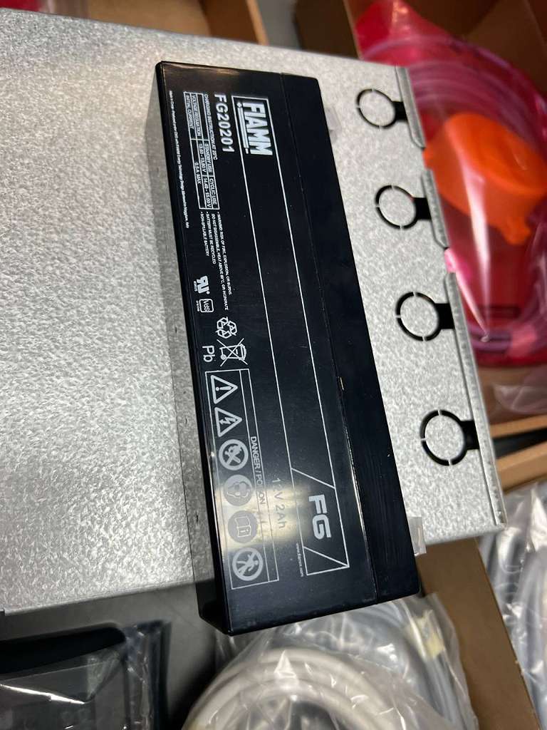 KONE KRM SIGV2 KM770220G01, mit Originalverpackung mit Zubehör inkl. FIAMM FG20201 Blei-Akku 12V 2,0Ah. | Zustand: Wie Neu – Bild 2