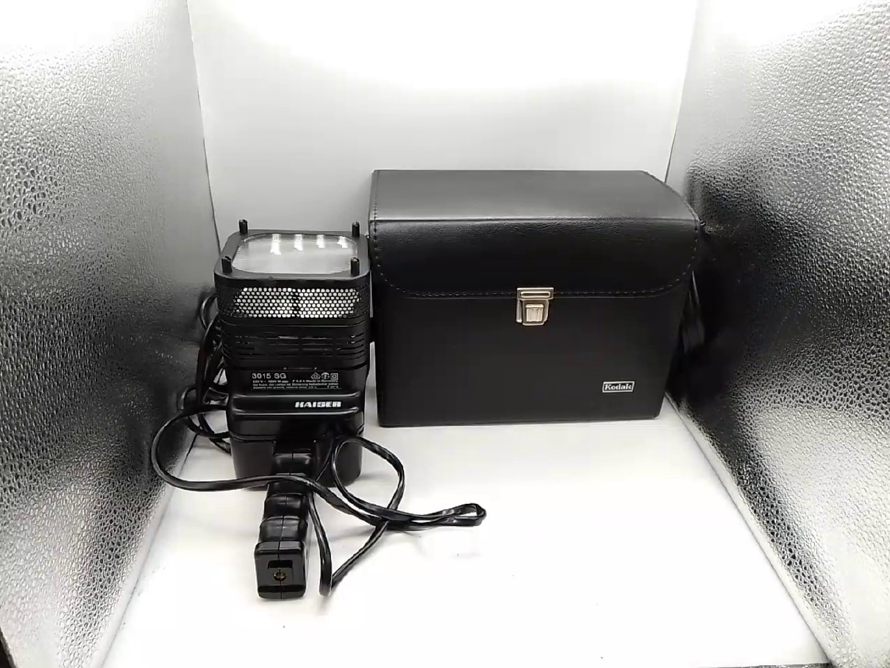 Kaiser Filmleuchte 3015 SG, 1000W, 220V, mit Tasche | Zustand: Gut – Bild 2