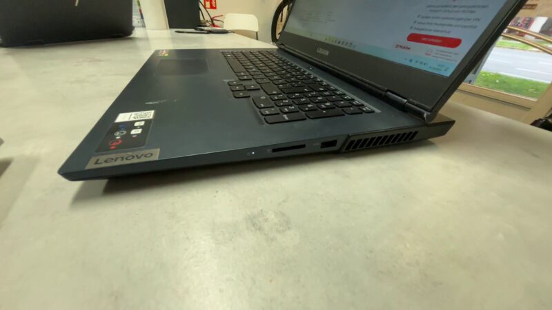 Lenovo legion 5 17ach6h | AMD Ryzen7 5800H |  16GB RAM |  1TB SSD |  RTX3070. | Zustand: Sehr Gut – Bild 3