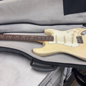 Fender Stratocaster Gitarre | FSR AM STRAT RSTC ASH RW OWT | Baujahr 2014 | Zustand: Sehr Gut