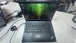 Lenovo T480s I5-8350u  | Intel Core i5-8350 | 24 GB RAM | 256 GB SSD |  Windows 11 | Zustand: Sehr Gut