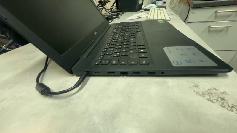 Dell Ispiron 15 3000 | Core i5-1035G1 |  8GB RAM |  256GB SSD |  NVIDIA Geforce | Zustand: Sehr Gut – Bild 6