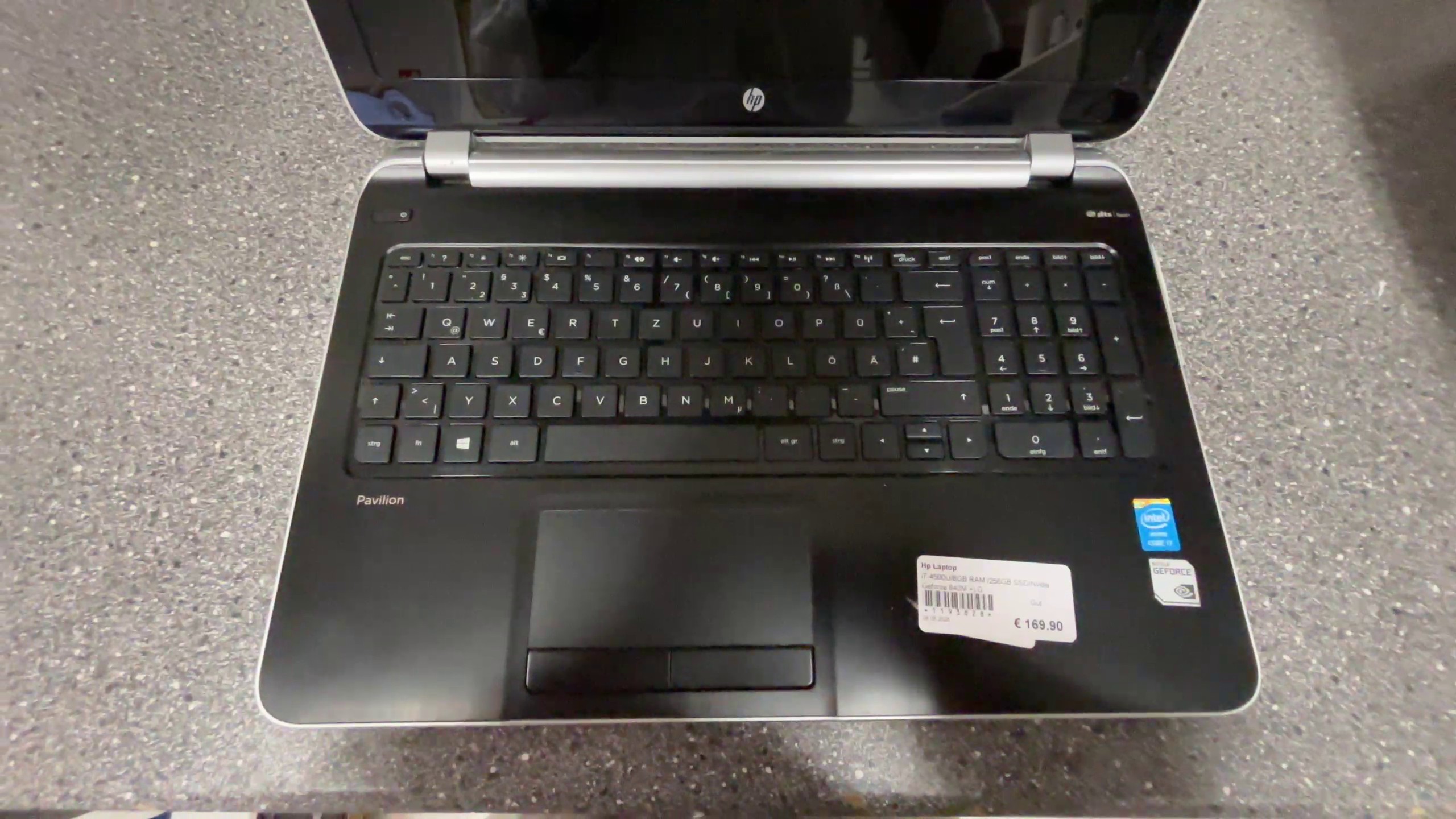 HP Pavilion 15 i7-4500U, 8GB RAM | 256GB SSD | Nvidia Geforce 840M | 15.6" Display | QWERTZ | Gebrauchsspuren | Zustand: Gut – Bild 2