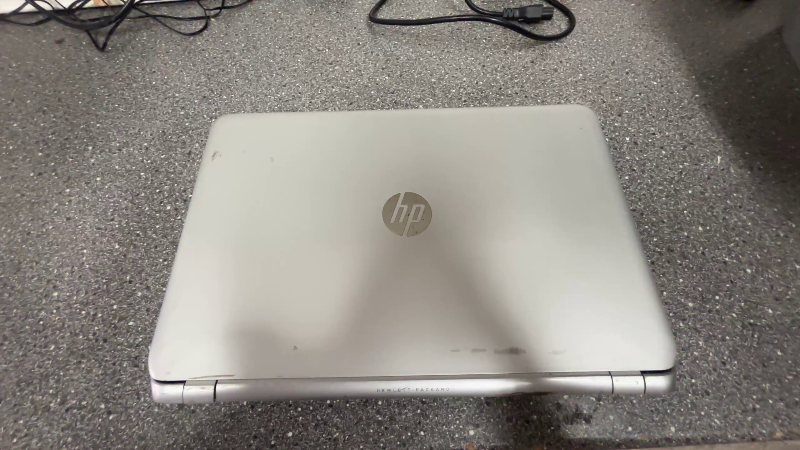 HP Pavilion 15 i7-4500U, 8GB RAM | 256GB SSD | Nvidia Geforce 840M | 15.6" Display | QWERTZ | Gebrauchsspuren | Zustand: Gut – Bild 4