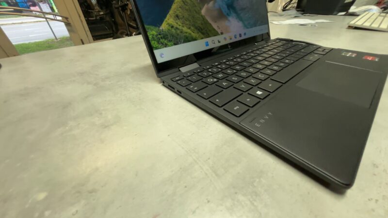Hp Envy x360 13-ay0235ng | AMD Ryzen 3 4300U  |  8GB RAM  |  512GB SSD  |  Windows 11 Home  |  Mit Ladegerät  |  Bildschirm Touchscreen | Zustand: Gut – Bild 3