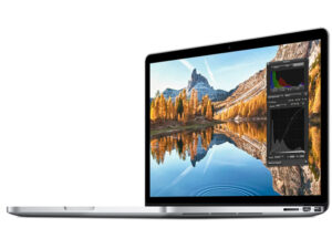 Macbook Pro 2015 13-inch  | i5 2 |7 GHz Dual-Core  |  8GB RAM DDR 3  |  128GB SSD  |  Anzahl der Zyklen 486  |  Mit Ladegerät  | Zustand: Gut