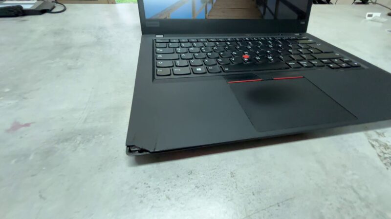 Lenovo ThinkPad T490, 14" FHD, i5-8365U, 24GB RAM, 256GB SSD, Win 11 Pro, Linke Ecke gebrochen. | Zustand: Gut – Bild 3