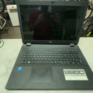 Acer Aspire ES 17, 17.3" HD+ | Celeron N3150 Quad Core | 4GB RAM | 500GB HDD | DVD-Brenner | Zustand: Gut