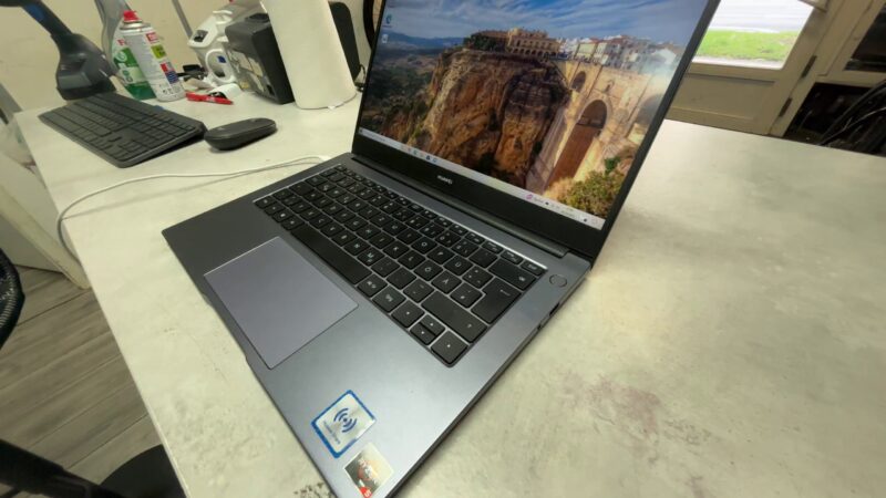 Huawei Matebook D14  (2020) | Rayzen 5 3500u  |  8GB RAM DDR4  |  256GB SSD  |  GPU AMD Radeon Vega 8 Graphics  |  Windows 10 Home  |  Mit Ladegerät  | Zustand: Gut – Bild 4