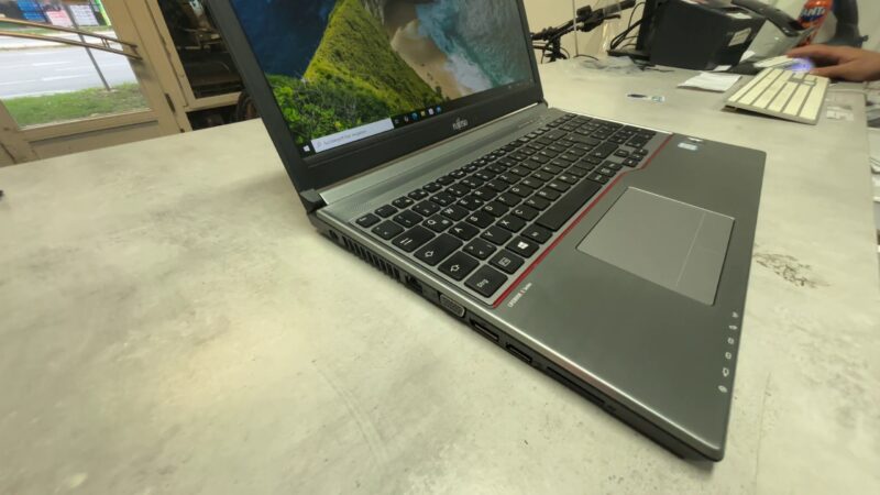 Fujitsun Notebook e756  | Core i7-6500U |  8GB RAM |  256GB SSD |  Windows 10 | Zustand: Sehr Gut – Bild 3